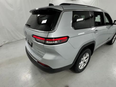 Used 2021 Jeep Grand Cherokee L Limited AWD/4WD image 3