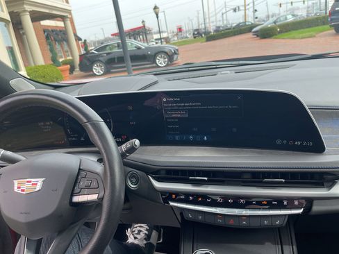 Used 2025 Cadillac XT4 Sport image 25