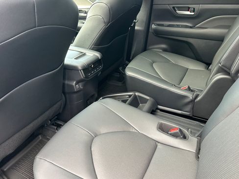 Certified 2026 Toyota Grand Highlander FWD image 12