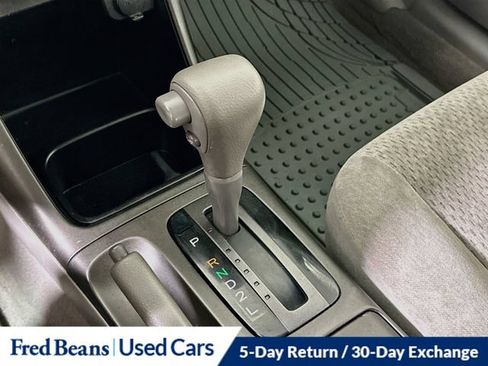 Used 2002 Toyota Camry SE FWD image 18