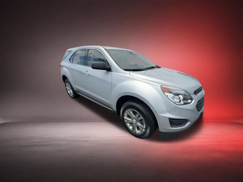 Certified 2016 Chevrolet Equinox LS FWD image 2