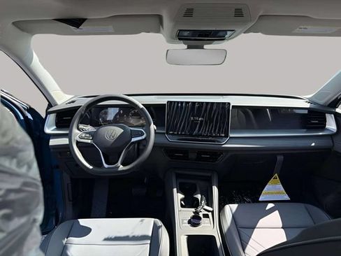 New 2026 Volkswagen Tiguan SE AWD/4WD image 9