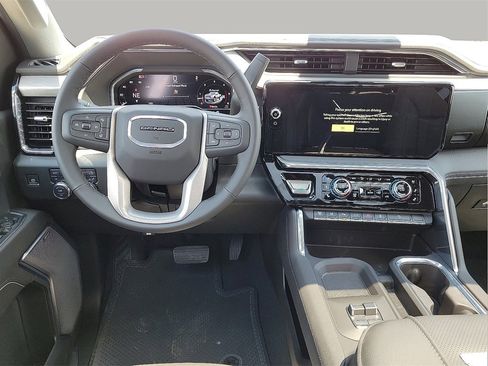 Used 2024 GMC Sierra 2500 Denali w/ Denali Reserve Package image 7