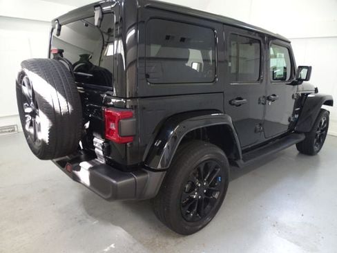 Certified 2023 Jeep Wrangler Unlimited Sahara w/ Cold Weather Group AWD/4WD image 23