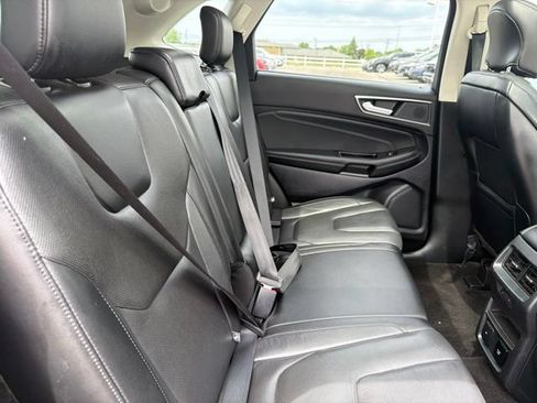 Used 2019 Ford Edge Titanium w/ Equipment Group 301A AWD/4WD image 25