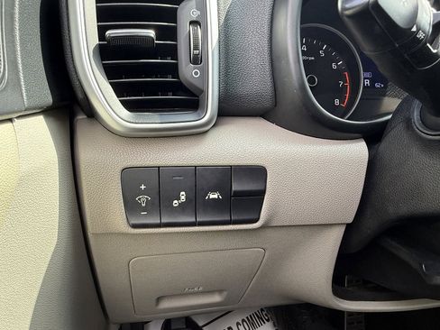 Used 2022 Kia Sportage Nightfall Edition image 21