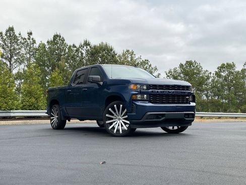 Used 2021 Chevrolet Silverado 1500 Custom RWD image 2
