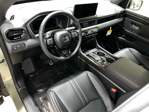 Used 2026 Honda Passport TrailSport Elite image 12