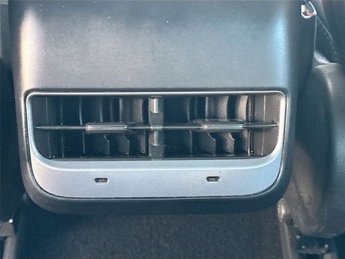 Used 2020 Tesla Model 3 Standard Range image 27