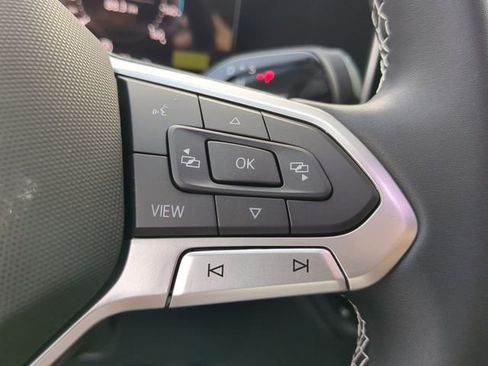 New 2026 Volkswagen Tiguan SE image 29