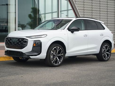 New 2026 Audi Q3 quattro 2.0T image 1