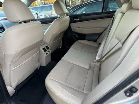 Used 2016 Subaru Outback 2.5i Limited image 12