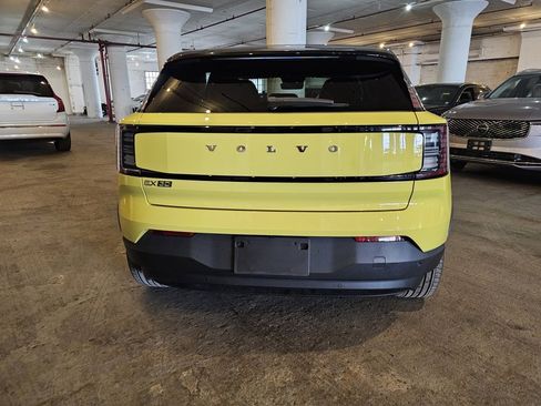 Used 2025 Volvo EX30 Ultra image 3