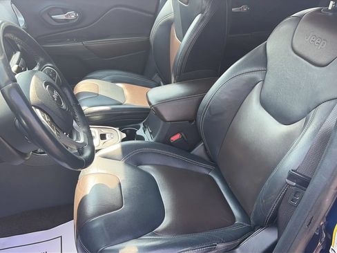 Used 2016 Jeep Cherokee Limited FWD image 9