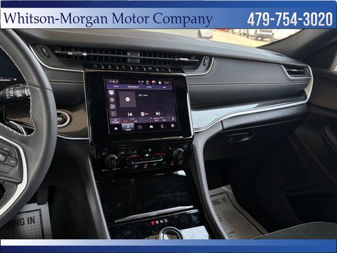 Used 2023 Jeep Grand Cherokee L Laredo RWD image 21