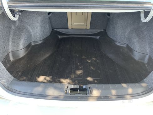 Used 2010 Honda Accord EX-L image 34
