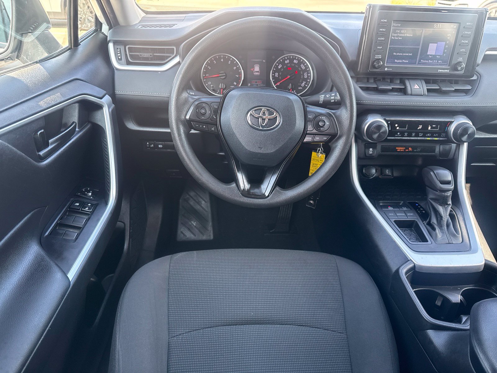 Used 2021 Toyota RAV4 LE w/ Carpet Mat Package (TMS) FWD image 17