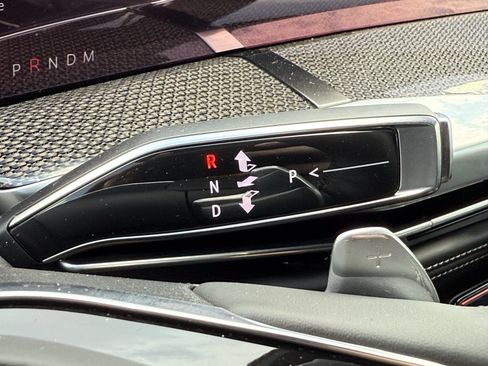 Used 2025 Cadillac Escalade V AWD/4WD image 24