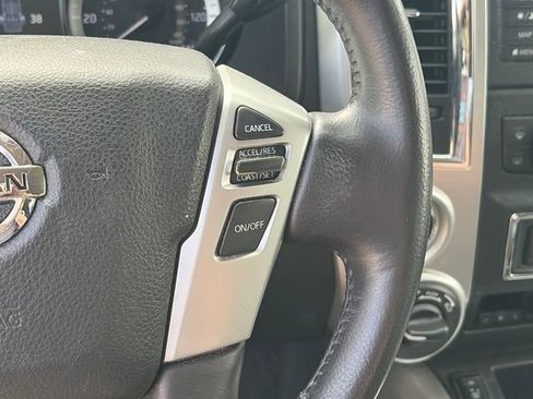 Used 2019 Nissan Titan SV w/ SV Convenience Package AWD/4WD image 20