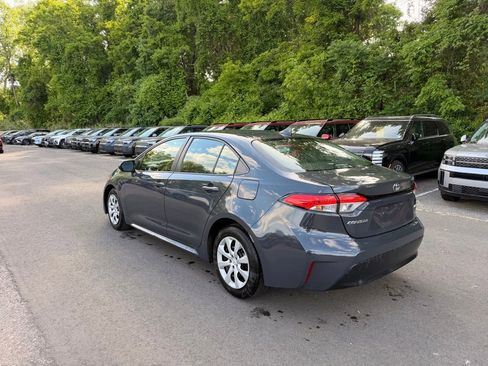 Used 2024 Toyota Corolla LE FWD image 6