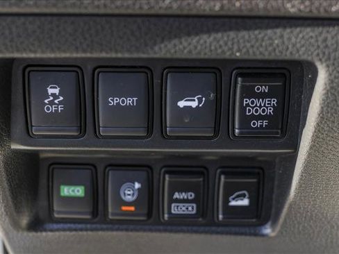 Used 2016 Nissan Rogue SL w/ SL Premium Package image 13