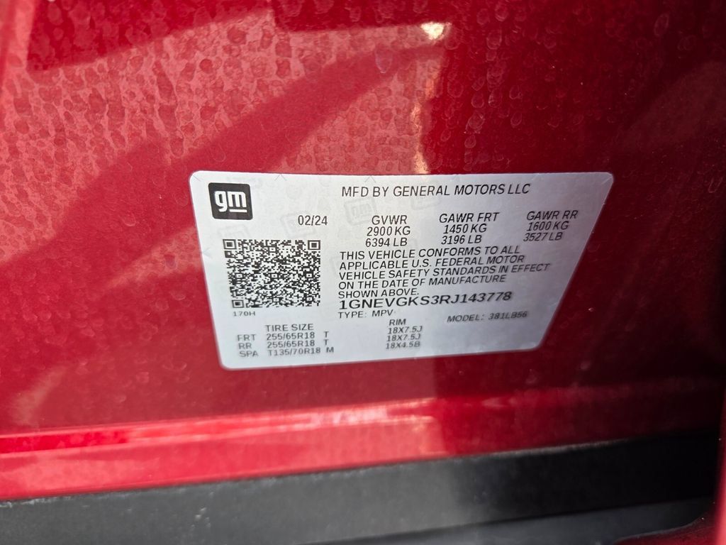 Used 2024 Chevrolet Traverse LT w/ Trailering Package AWD/4WD image 21