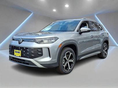 New 2026 Volkswagen Tiguan SE