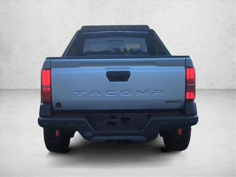 Used 2025 Toyota Tacoma 4x4 Double Cab Hybrid image 6