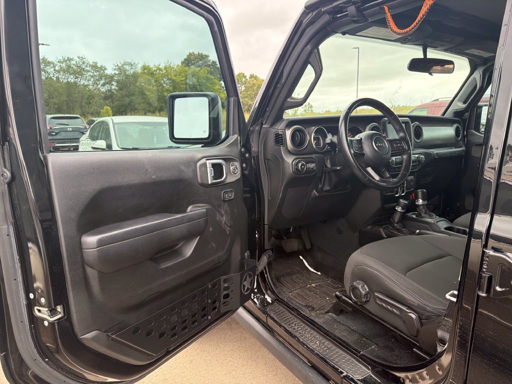 Used 2021 Jeep Wrangler Unlimited Sport AWD/4WD image 17