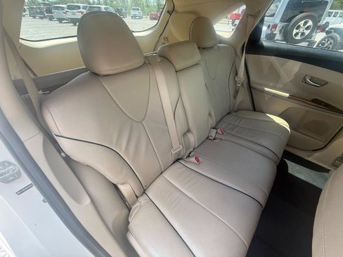 Used 2010 Toyota Venza AWD image 8