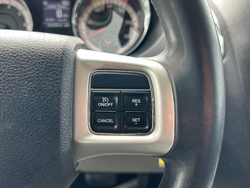 Used 2016 Dodge Grand Caravan SXT w/ Rear Park Assist Package FWD image 21