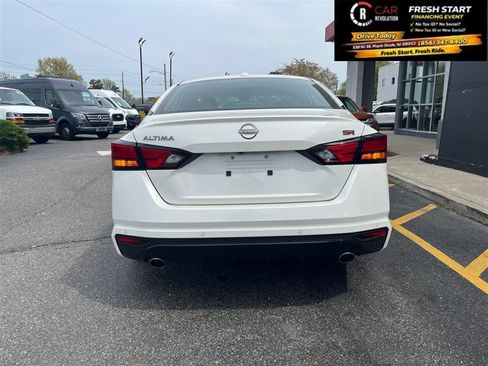 Used 2025 Nissan Altima 2.5 SR image 7