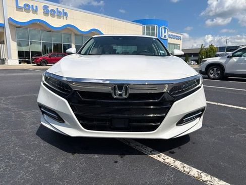 Used 2020 Honda Accord Touring image 3