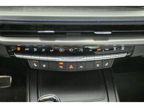 Used 2024 Cadillac XT4 Sport image 42