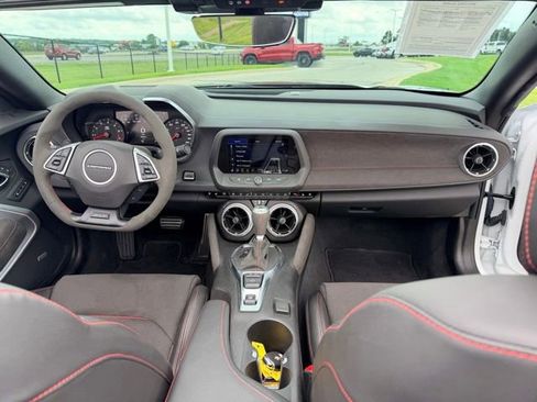 Used 2023 Chevrolet Camaro ZL1 RWD image 7