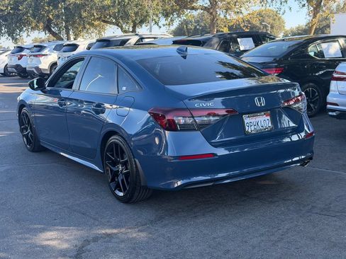 Used 2025 Honda Civic Sport image 10