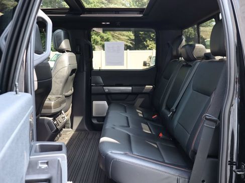 Used 2022 Ford F150 Lariat w/ Equipment Group 502A High AWD/4WD image 11