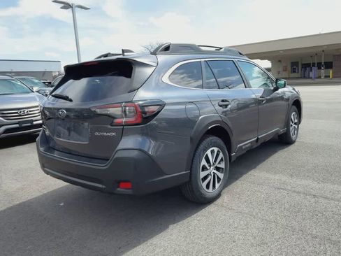 Certified 2024 Subaru Outback Premium AWD/4WD image 8