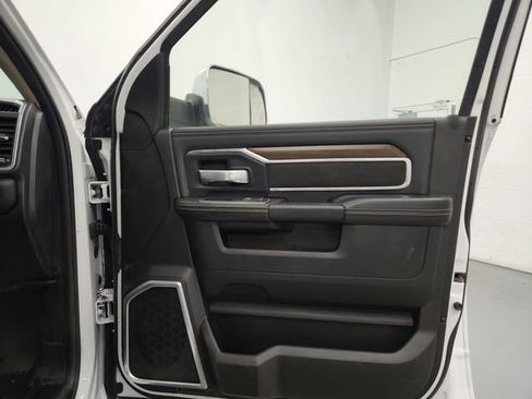 Used 2022 RAM 2500 Laramie AWD/4WD image 27