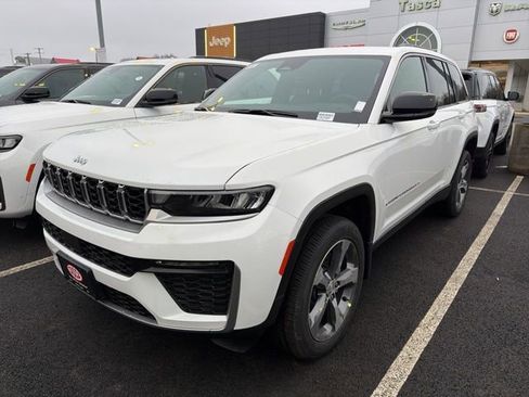 New 2026 Jeep Grand Cherokee Limited AWD/4WD image 3