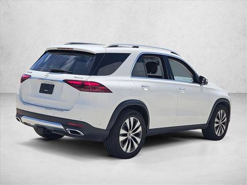 Used 2025 Mercedes-Benz GLE 350 4MATIC image 3