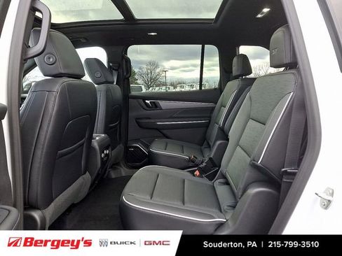 New 2026 Buick Enclave Sport Touring w/ Power Package image 7