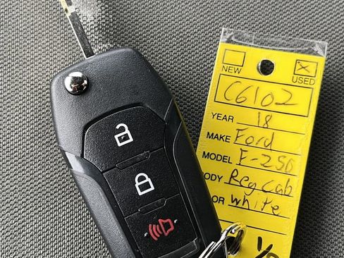 Used 2018 Ford F250 XL w/ Power Equipment Group image 16