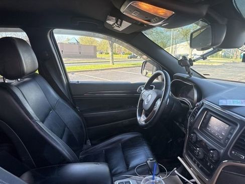 Used 2014 Jeep Grand Cherokee Limited image 15