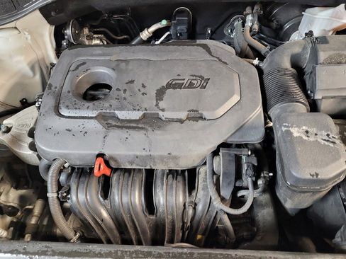 Used 2018 Hyundai Santa Fe Sport w/ 2.4L Value Package 02 image 30