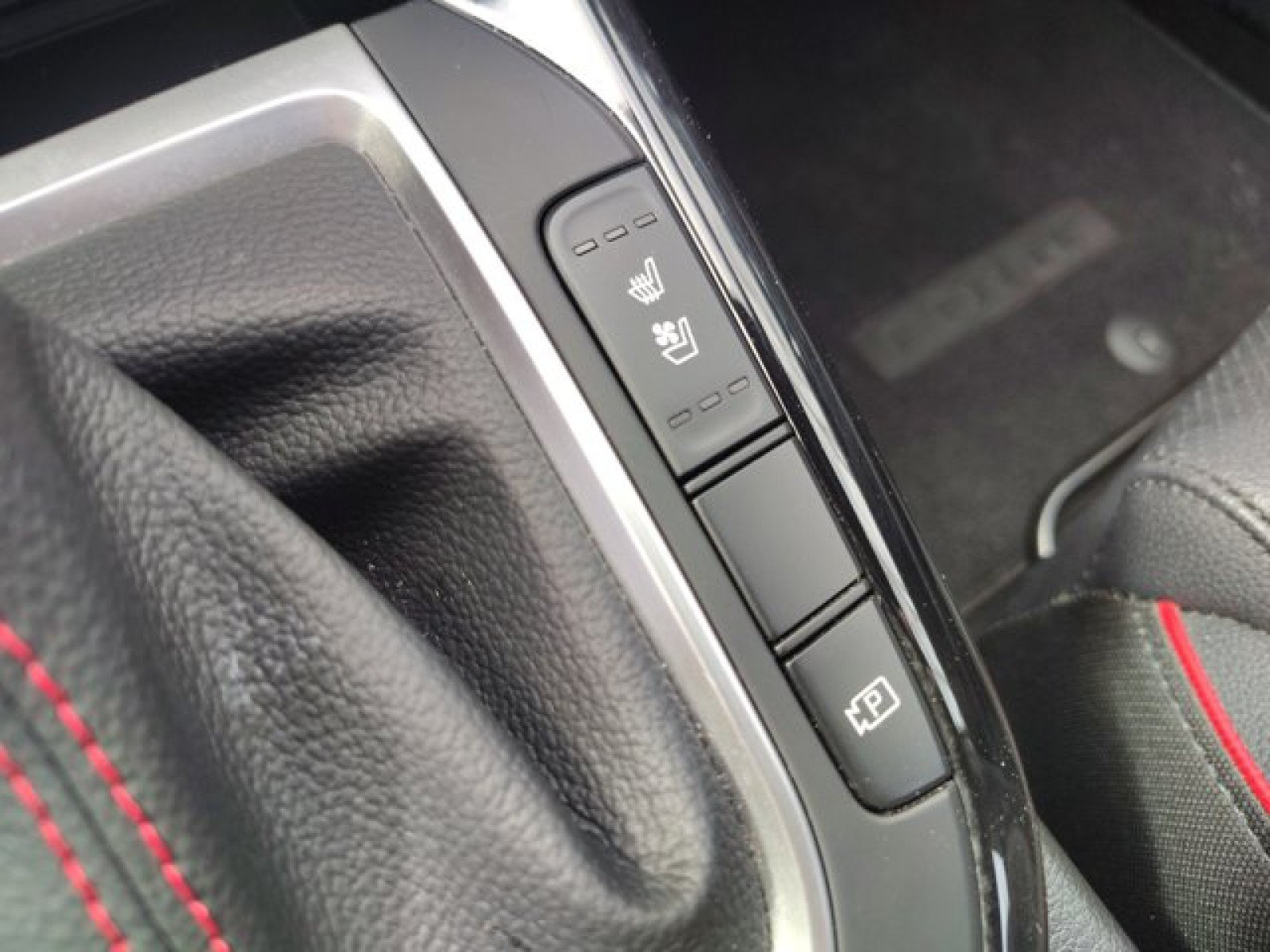Used 2023 Kia Forte GT w/ GT2 Package FWD image 25