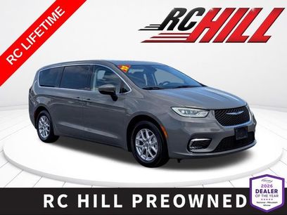 Used 2023 Chrysler Pacifica Touring-L