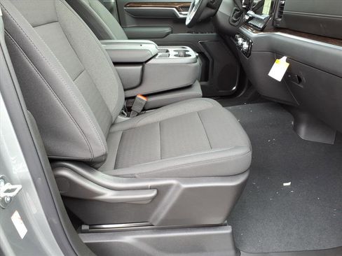 New 2026 GMC Sierra 1500 Pro image 8