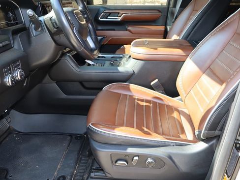 Used 2024 GMC Sierra 2500 Denali Ultimate AWD/4WD image 16