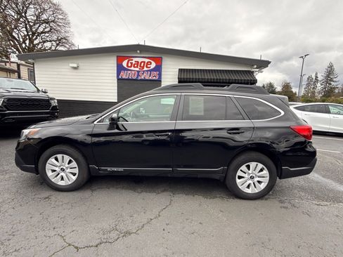 Used 2019 Subaru Outback 2.5i Premium AWD/4WD image 4